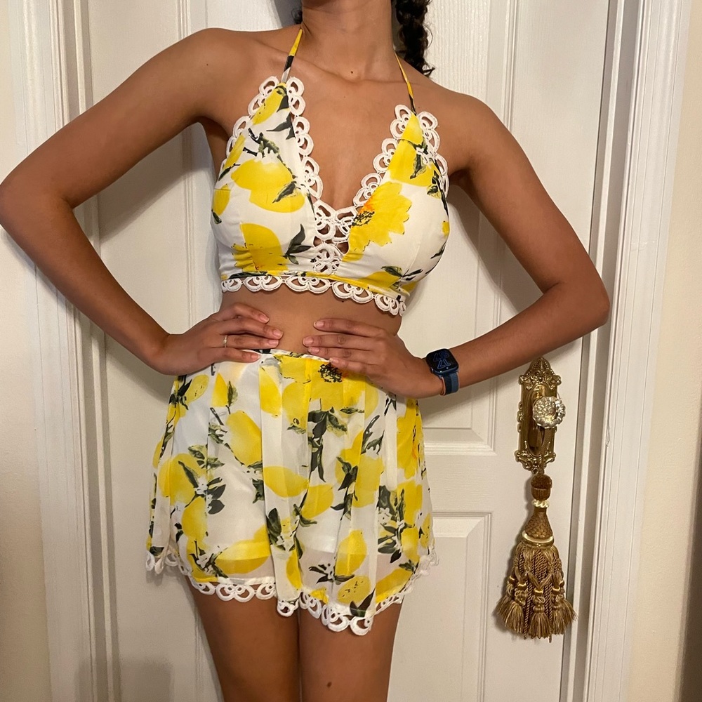 Two piece crop set - Picture 3 of 11